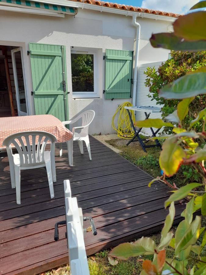 Maisonnette A Deux Pas De La Plage Dans Residence Calme لا ترانش سور مير المظهر الخارجي الصورة