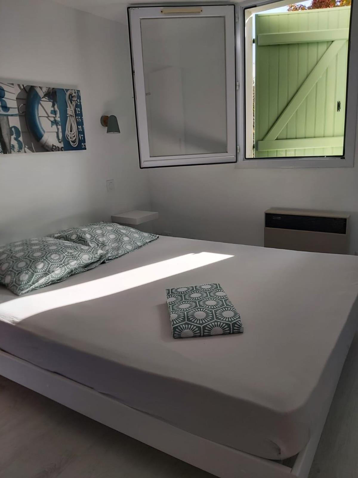 Maisonnette A Deux Pas De La Plage Dans Residence Calme لا ترانش سور مير المظهر الخارجي الصورة